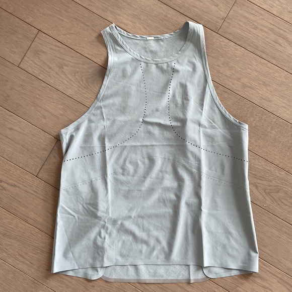 Lululemon Find Your Pace Tank
Blue Cast Reflective - Picture 7 of 9